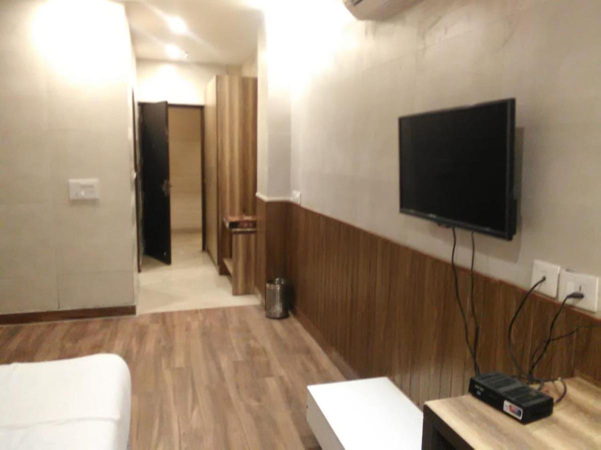 Aval International Hotel Gurgaon Exterior foto